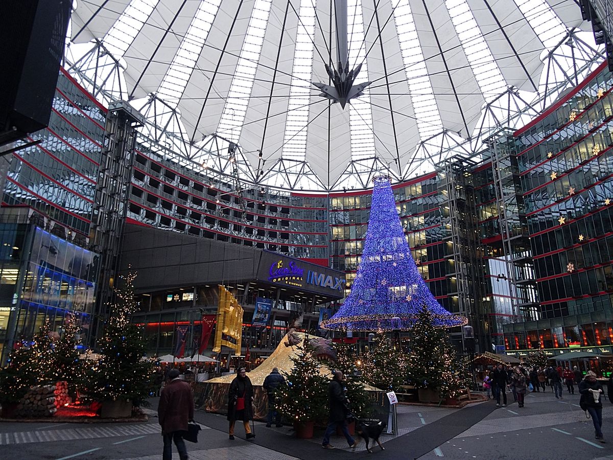 Weihnachten in Berlin Sony Center Gut.JPG
